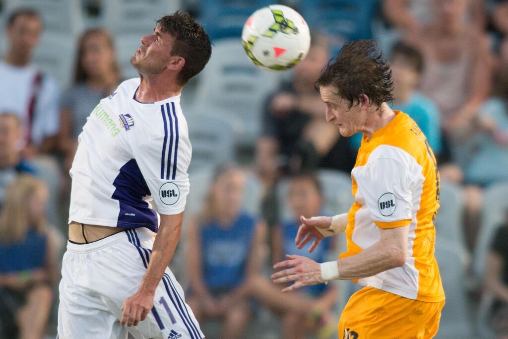 Captain Danny Earls returns to the lineup for the Riverhounds in their important clash with the Charleston Battery. 