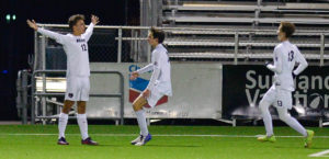 Winchester Thurston boys soccer celebration