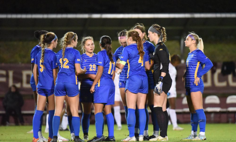 FINAL Florida State 3, Pitt 0 (NCAA Women's Soccer Tournament