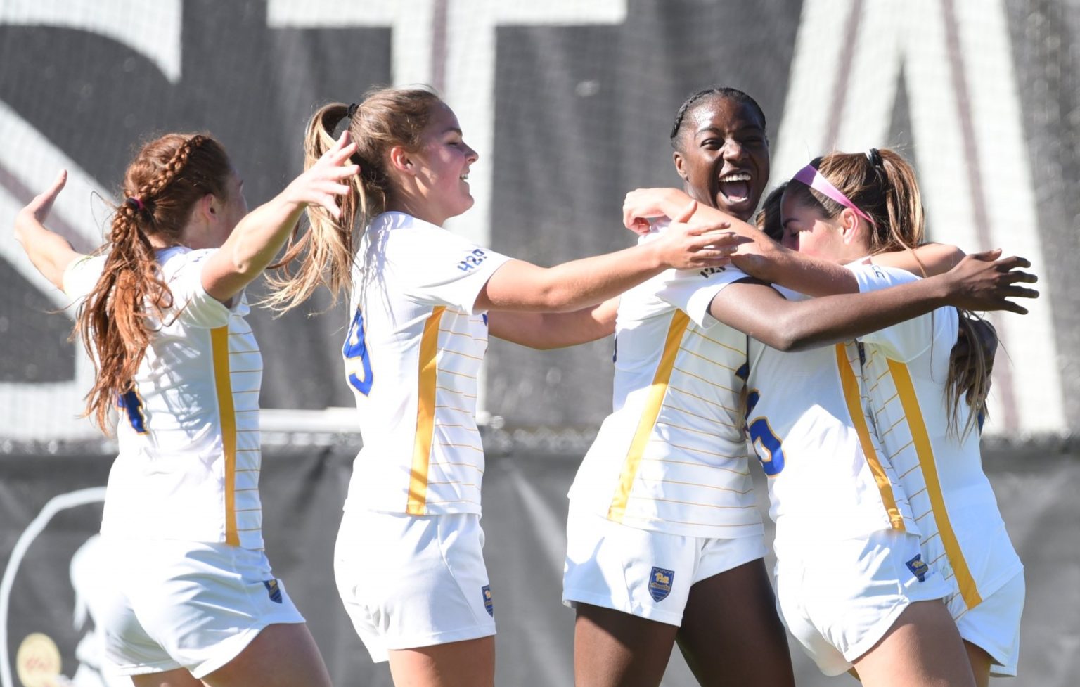 FINAL Pitt 2, 1 (NCAA Women