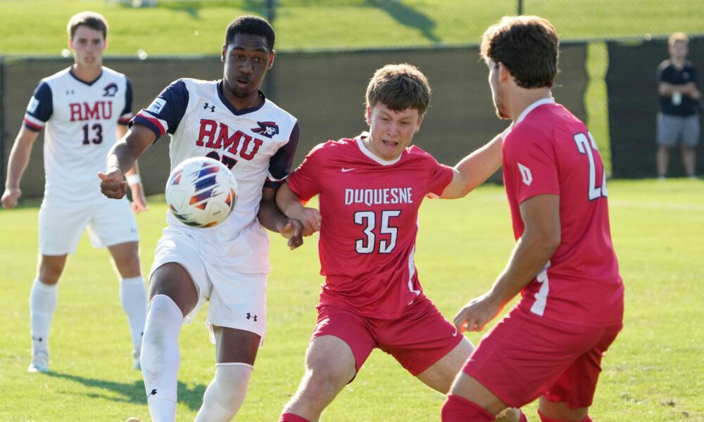 Women's Soccer Begins Conference Play on Road at Boston - Loyola