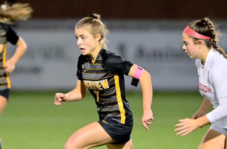 Lola Abraham earns Gatorade Girls Soccer Player of Year honors ...